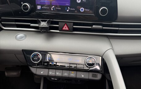 Hyundai Elantra, 2021 год, 2 100 000 рублей, 19 фотография