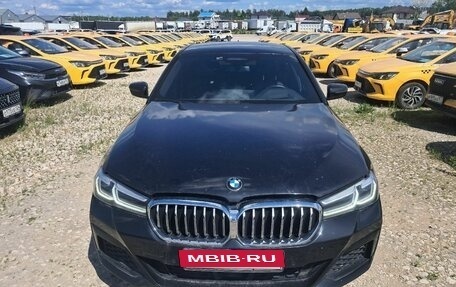 BMW 5 серия, 2021 год, 4 990 000 рублей, 2 фотография