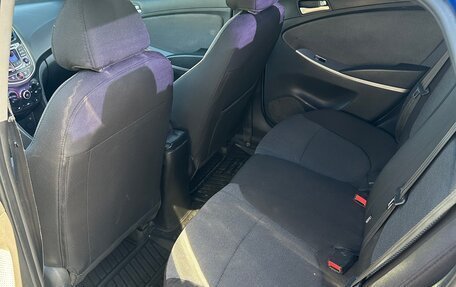Hyundai Solaris II рестайлинг, 2012 год, 599 000 рублей, 6 фотография