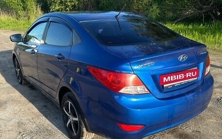 Hyundai Solaris II рестайлинг, 2012 год, 599 000 рублей, 4 фотография
