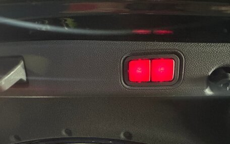 Mercedes-Benz E-Класс, 2019 год, 4 200 000 рублей, 21 фотография