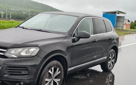 Volkswagen Touareg III, 2010 год, 1 940 000 рублей, 3 фотография
