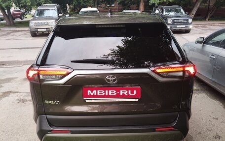 Toyota RAV4, 2021 год, 3 510 000 рублей, 8 фотография
