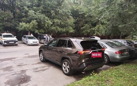 Toyota RAV4, 2021 год, 3 510 000 рублей, 14 фотография