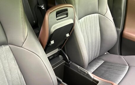 Toyota Harrier, 2025 год, 3 700 000 рублей, 31 фотография