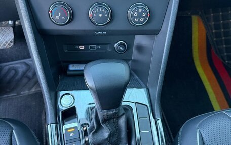 Volkswagen Tiguan II, 2022 год, 2 381 000 рублей, 10 фотография