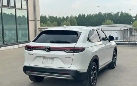 Honda Vezel, 2023 год, 1 749 000 рублей, 6 фотография