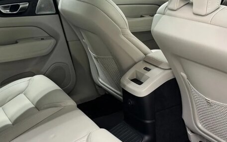 Volvo XC60 II, 2025 год, 11 600 000 рублей, 9 фотография