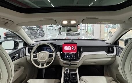 Volvo XC60 II, 2025 год, 11 600 000 рублей, 8 фотография