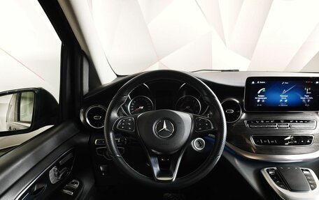 Mercedes-Benz V-Класс, 2020 год, 7 850 000 рублей, 20 фотография