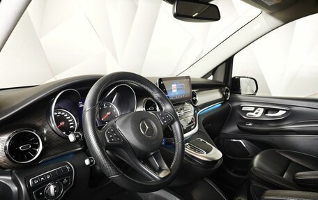 Mercedes-Benz V-Класс, 2020 год, 7 850 000 рублей, 19 фотография