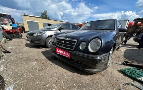Mercedes-Benz E-Класс, 1996 год, 230 000 рублей, 1 фотография