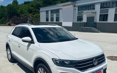 Volkswagen T-Roc I, 2022 год, 1 450 000 рублей, 1 фотография