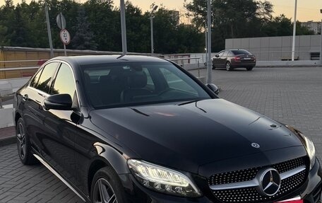 Mercedes-Benz C-Класс, 2018 год, 3 400 000 рублей, 4 фотография
