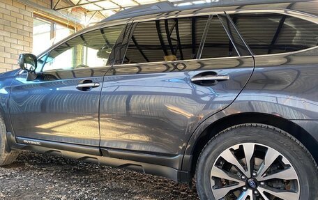 Subaru Outback IV рестайлинг, 2017 год, 2 749 000 рублей, 9 фотография