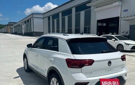 Volkswagen T-Roc I, 2022 год, 1 450 000 рублей, 2 фотография