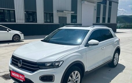 Volkswagen T-Roc I, 2022 год, 1 450 000 рублей, 3 фотография