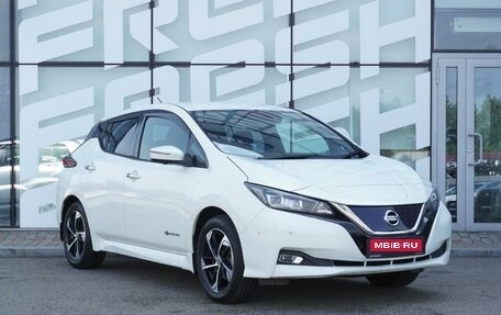 Nissan Leaf II, 2017 год, 1 780 000 рублей, 1 фотография