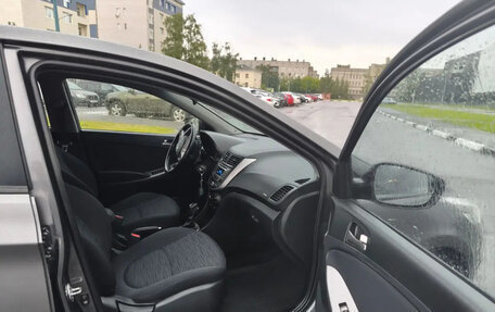 Hyundai Solaris II рестайлинг, 2014 год, 910 000 рублей, 23 фотография