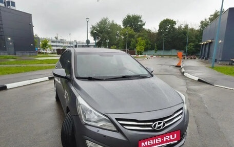 Hyundai Solaris II рестайлинг, 2014 год, 910 000 рублей, 19 фотография