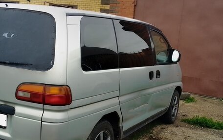 Mitsubishi Space Gear I рестайлинг, 1997 год, 299 000 рублей, 3 фотография