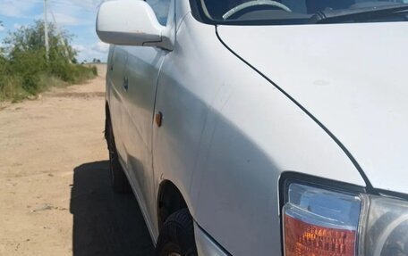 Toyota Gaia, 2001 год, 400 000 рублей, 3 фотография