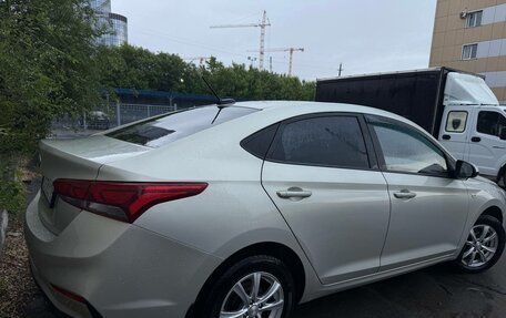 Hyundai Solaris II рестайлинг, 2018 год, 1 070 000 рублей, 14 фотография
