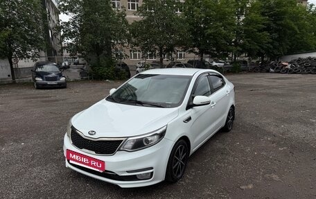 KIA Rio III рестайлинг, 2015 год, 800 000 рублей, 2 фотография