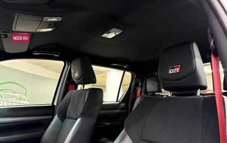 Toyota Hilux VIII, 2025 год, 7 850 000 рублей, 14 фотография