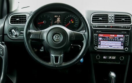 Volkswagen Polo VI (EU Market), 2015 год, 800 000 рублей, 16 фотография