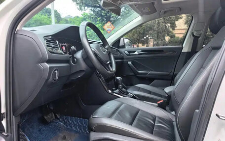 Volkswagen T-Roc I, 2022 год, 1 379 000 рублей, 10 фотография