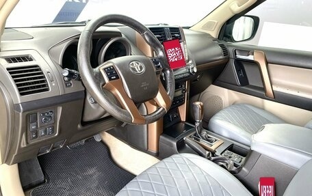 Toyota Land Cruiser Prado 150 рестайлинг 2, 2010 год, 2 220 000 рублей, 11 фотография