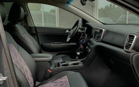 KIA Sportage IV рестайлинг, 2019 год, 2 349 000 рублей, 30 фотография