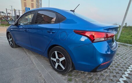 Hyundai Solaris II рестайлинг, 2017 год, 1 075 000 рублей, 10 фотография