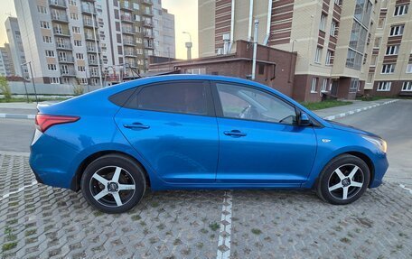 Hyundai Solaris II рестайлинг, 2017 год, 1 075 000 рублей, 8 фотография