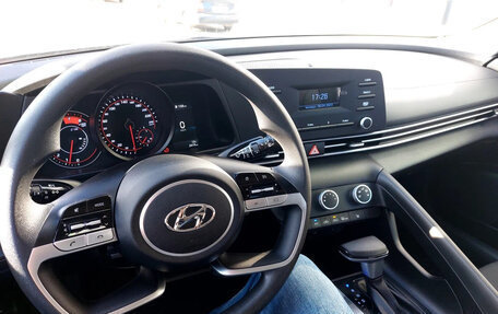 Hyundai Elantra, 2022 год, 1 630 000 рублей, 5 фотография