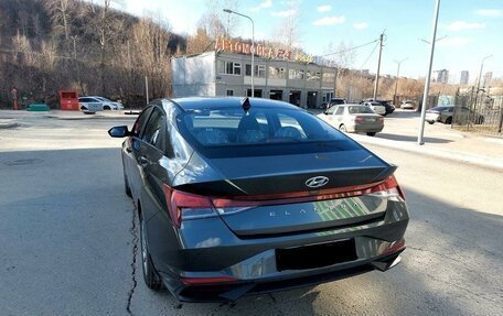 Hyundai Elantra, 2022 год, 1 630 000 рублей, 2 фотография