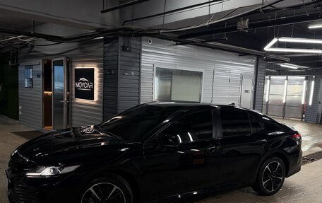 Toyota Camry, 2021 год, 3 300 000 рублей, 2 фотография