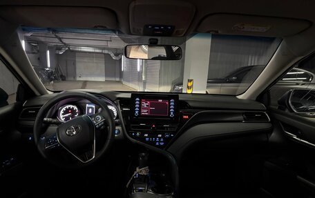 Toyota Camry, 2021 год, 3 300 000 рублей, 7 фотография