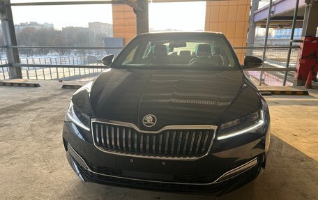 Skoda Superb III рестайлинг, 2025 год, 3 417 000 рублей, 1 фотография