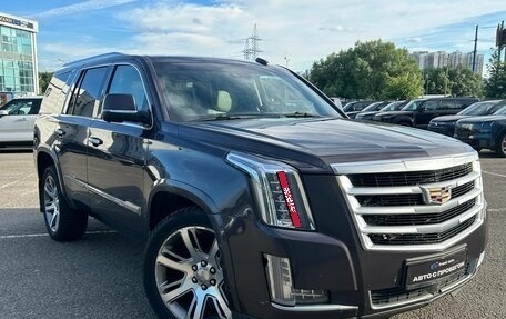 Cadillac Escalade IV, 2015 год, 2 499 000 рублей, 1 фотография