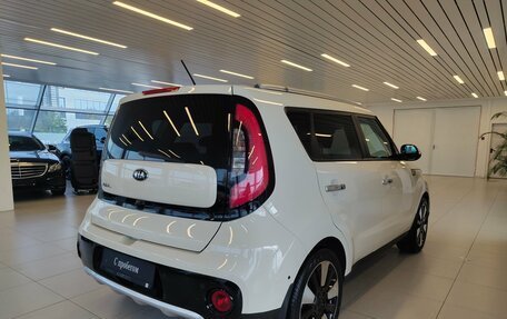 KIA Soul II рестайлинг, 2017 год, 1 524 000 рублей, 2 фотография
