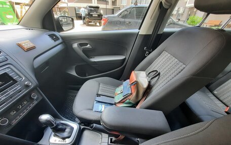 Volkswagen Polo VI (EU Market), 2017 год, 1 200 000 рублей, 2 фотография