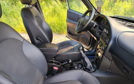 Chevrolet Niva I рестайлинг, 2013 год, 620 000 рублей, 16 фотография