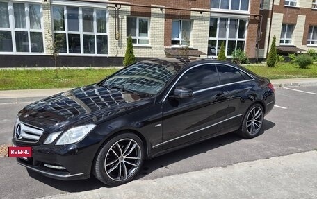 Mercedes-Benz E-Класс, 2012 год, 1 480 000 рублей, 3 фотография