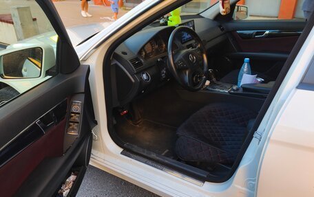Mercedes-Benz C-Класс, 2011 год, 1 250 000 рублей, 3 фотография