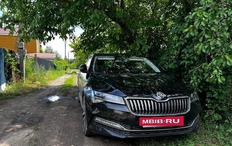Skoda Superb III рестайлинг, 2025 год, 3 417 000 рублей, 3 фотография