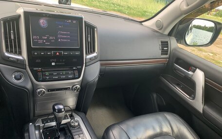 Toyota Land Cruiser 200, 2016 год, 4 800 000 рублей, 10 фотография