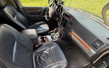 Mitsubishi Pajero IV, 2007 год, 1 500 000 рублей, 18 фотография