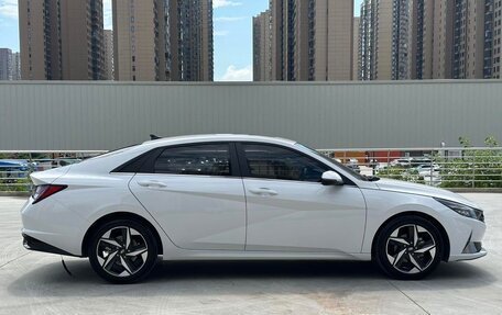 Hyundai Elantra, 2022 год, 1 140 000 рублей, 8 фотография